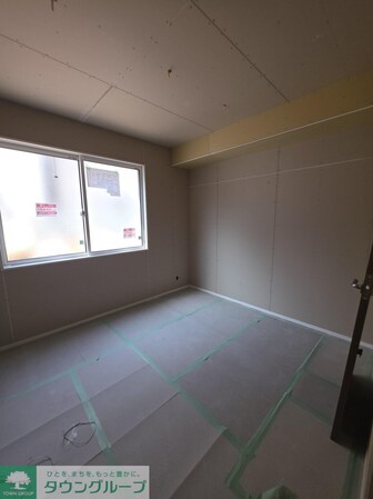 セレスティア西綾瀬の物件内観写真